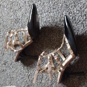 💥BCBG Gold Studded Heels💥